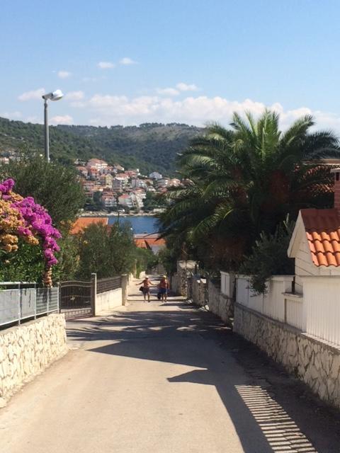 Suz-Ana Apartment Trogir Bagian luar foto
