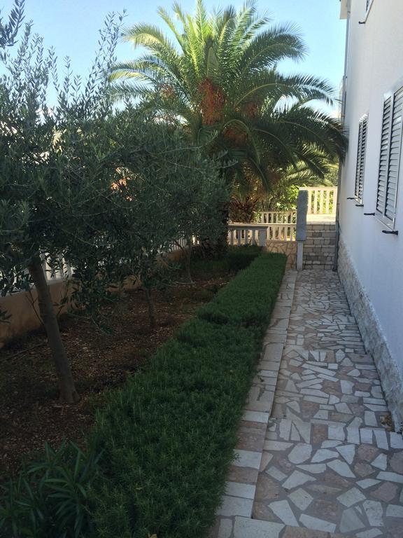 Suz-Ana Apartment Trogir Bagian luar foto