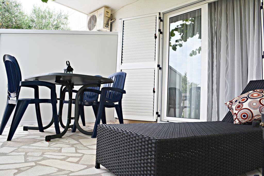 Suz-Ana Apartment Trogir Bagian luar foto
