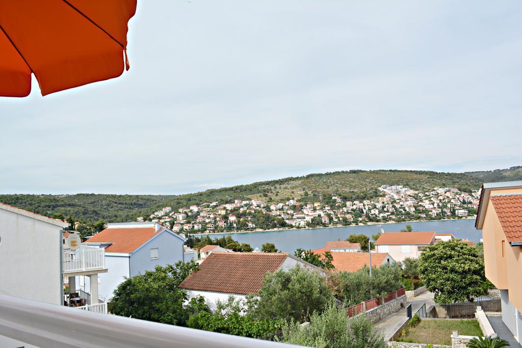 Suz-Ana Apartment Trogir Bagian luar foto