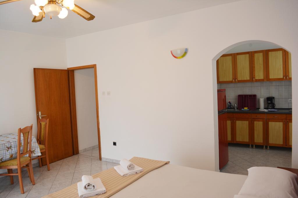 Suz-Ana Apartment Trogir Bagian luar foto