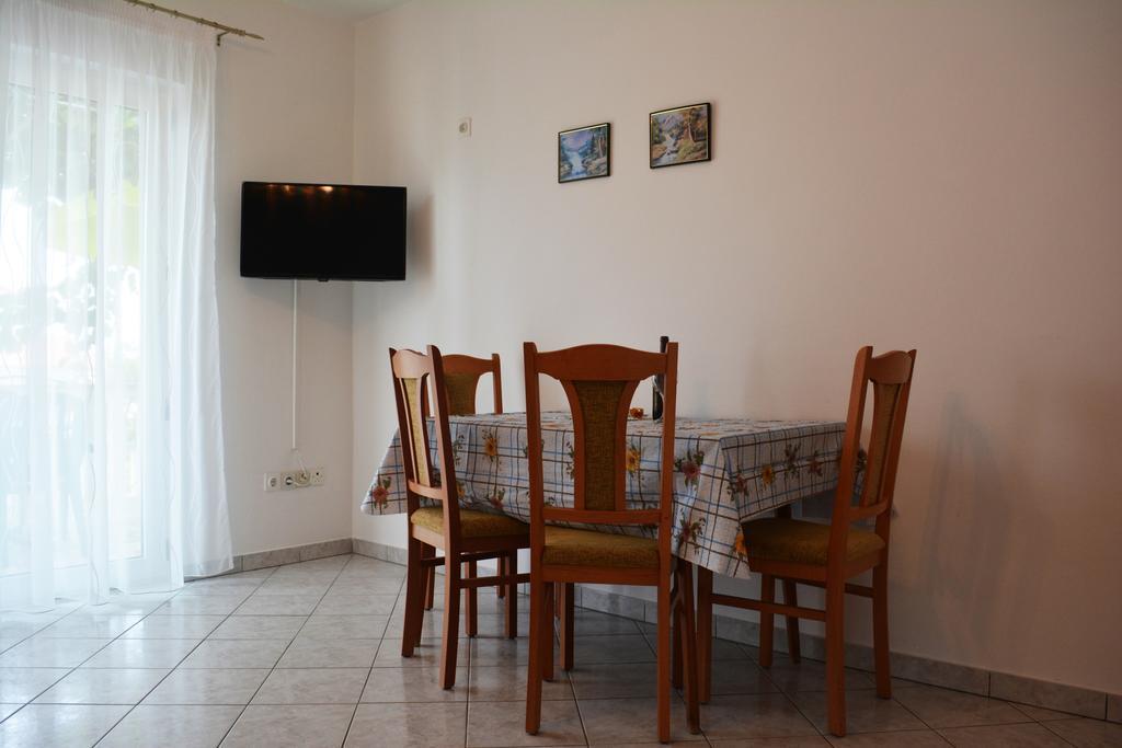 Suz-Ana Apartment Trogir Bagian luar foto