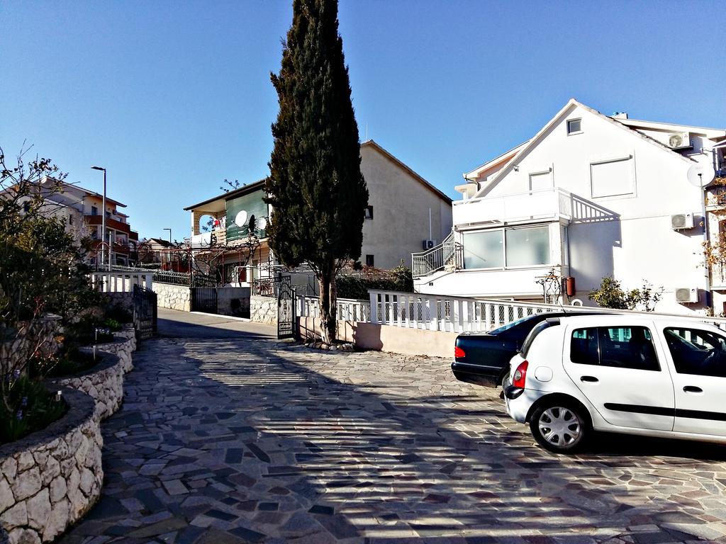 Suz-Ana Apartment Trogir Bagian luar foto