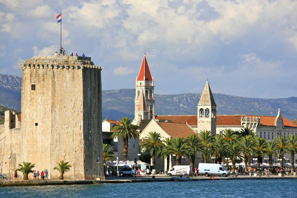 Suz-Ana Apartment Trogir Bagian luar foto